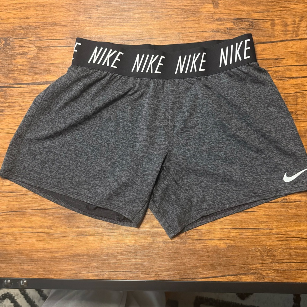 Nike Youth Girls DRI-FIT Athletic Training Shorts Charcoal grey Size Y XL